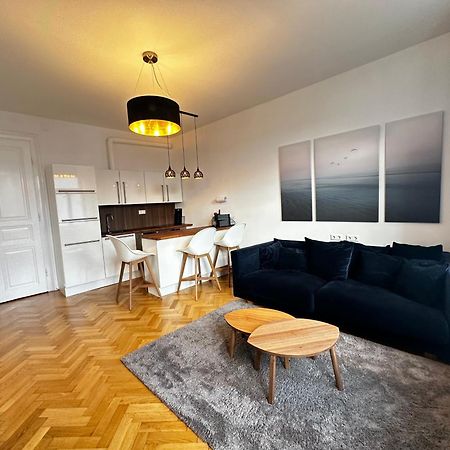 Luxury 3 Bedroom Apartment Near Schoenbrunn Palace Vienna Exterior photo
