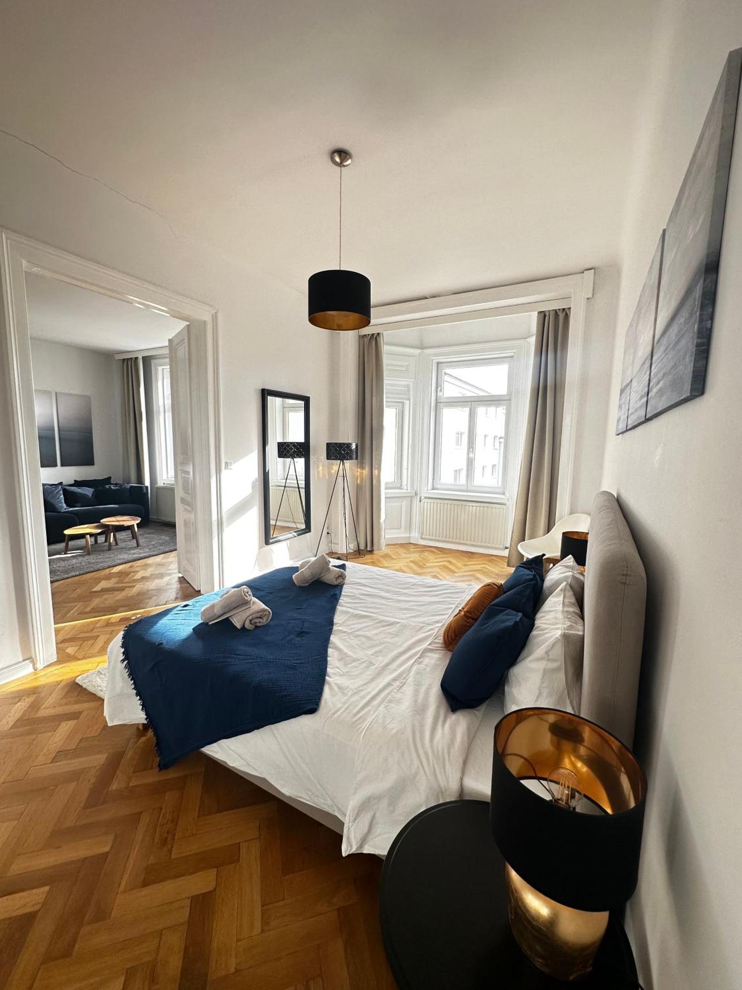 Luxury 3 Bedroom Apartment Near Schoenbrunn Palace Vienna Exterior photo